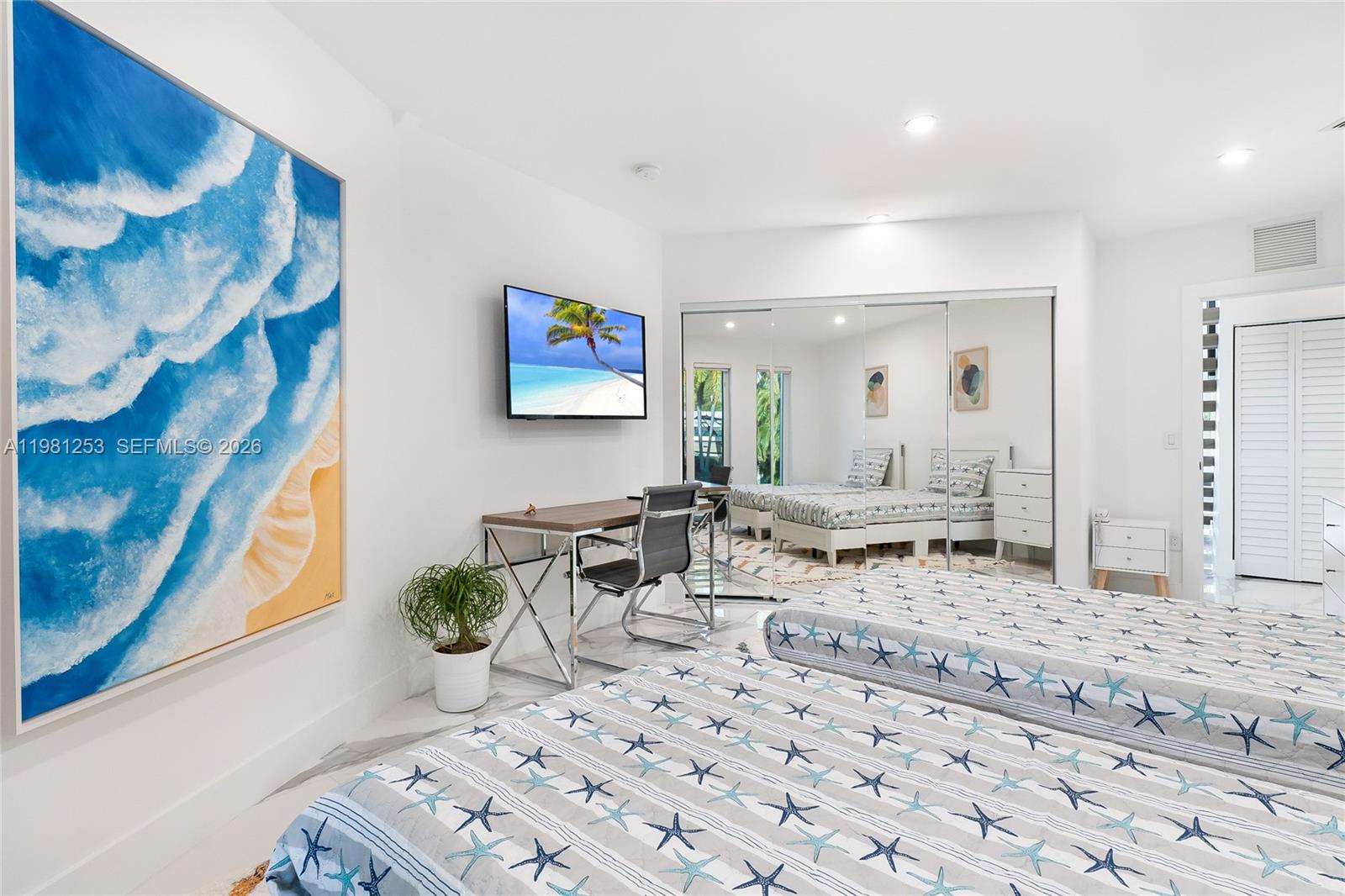 NORTH BAY ISLAND - Residential