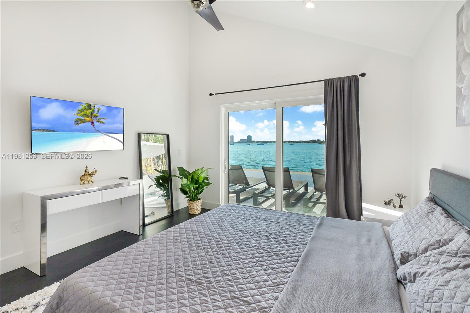 NORTH BAY ISLAND - Residential