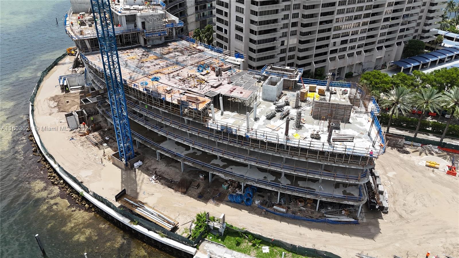 Vita Grove Isle - Residential