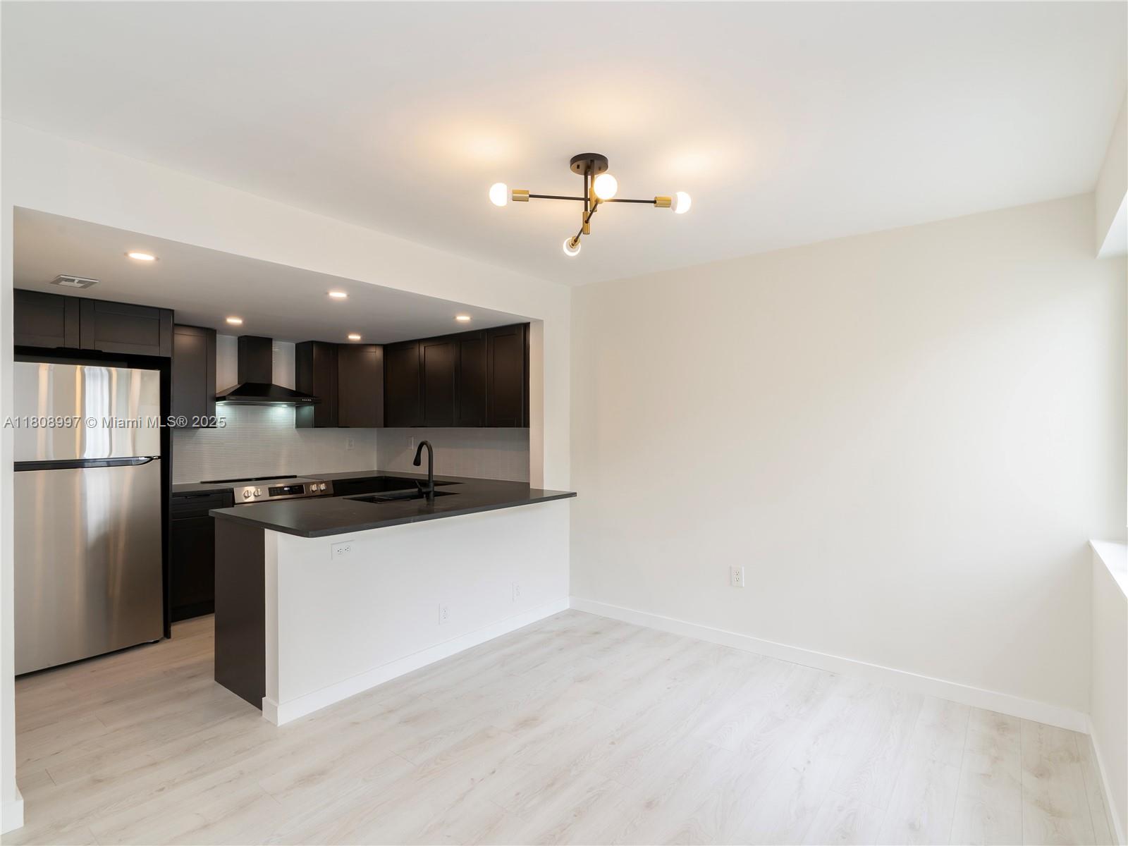 4530 SW 68th Court Circle 37-6