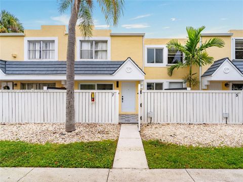4530 SW 68th Court Circle 37-6 Miami FL 33155