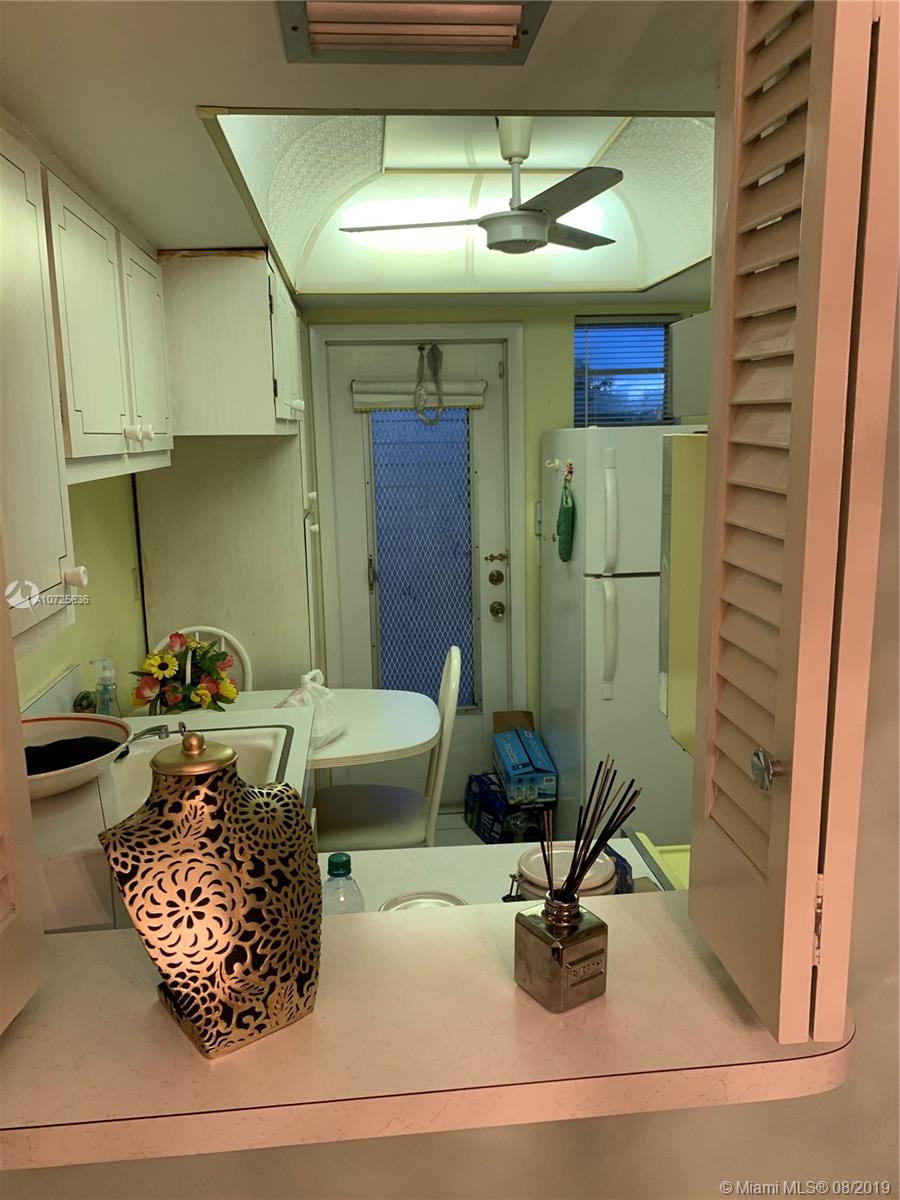 APRIL BREEZE CONDO - Residential Lease