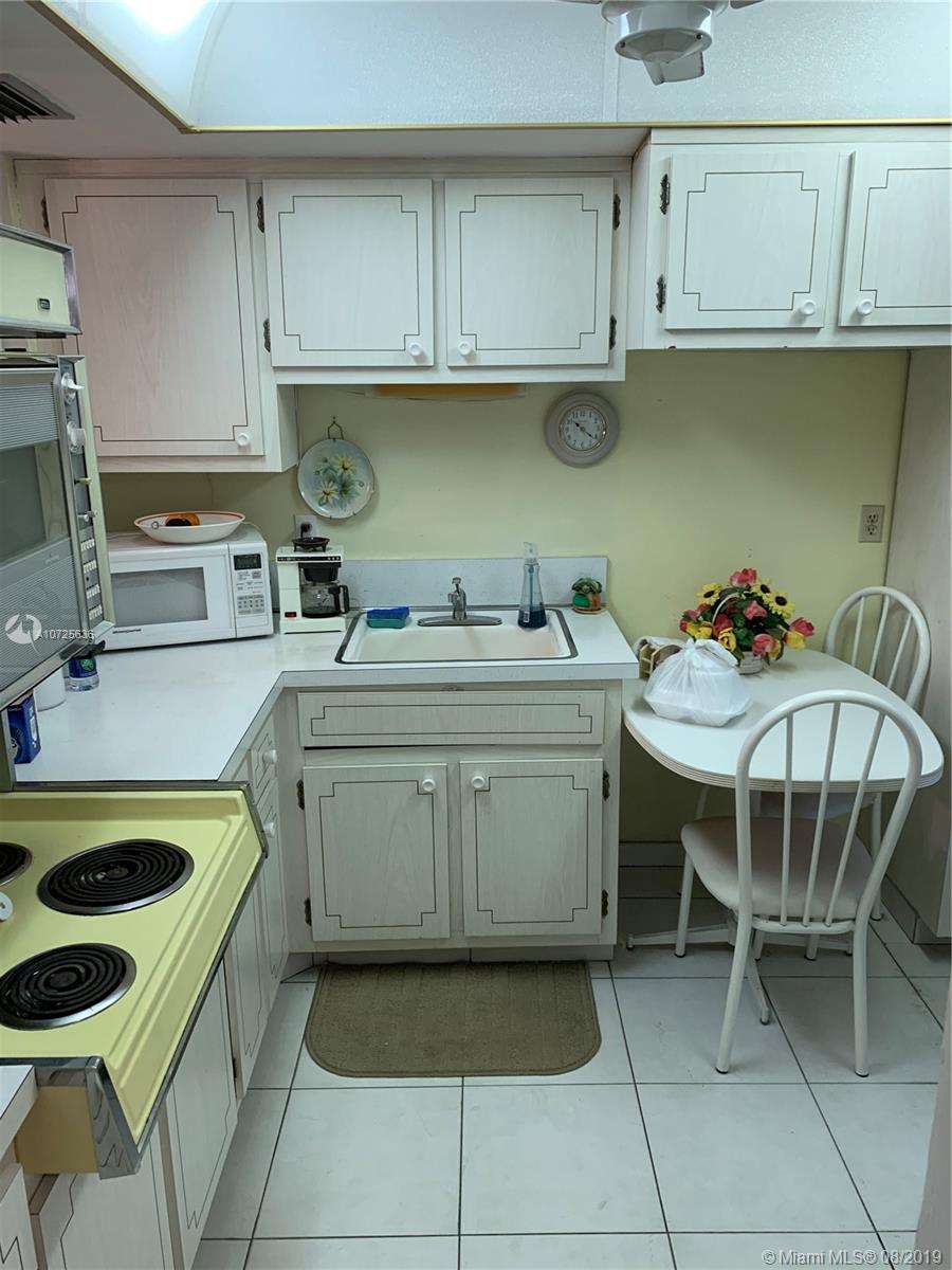 APRIL BREEZE CONDO - Residential Lease