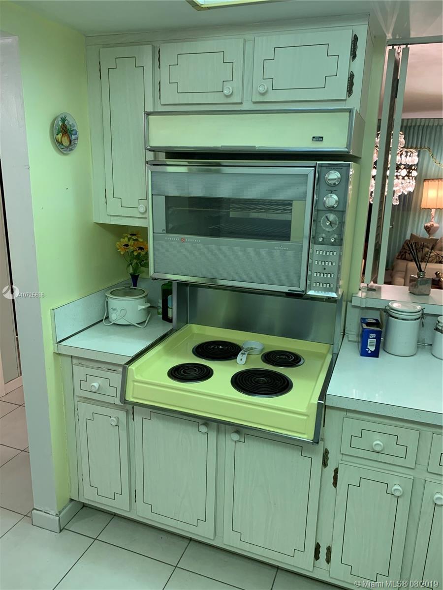 APRIL BREEZE CONDO - Residential Lease