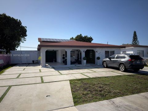 Photo of 224 E 42nd St, Hialeah, FL 33013 (MLS # A11951312)