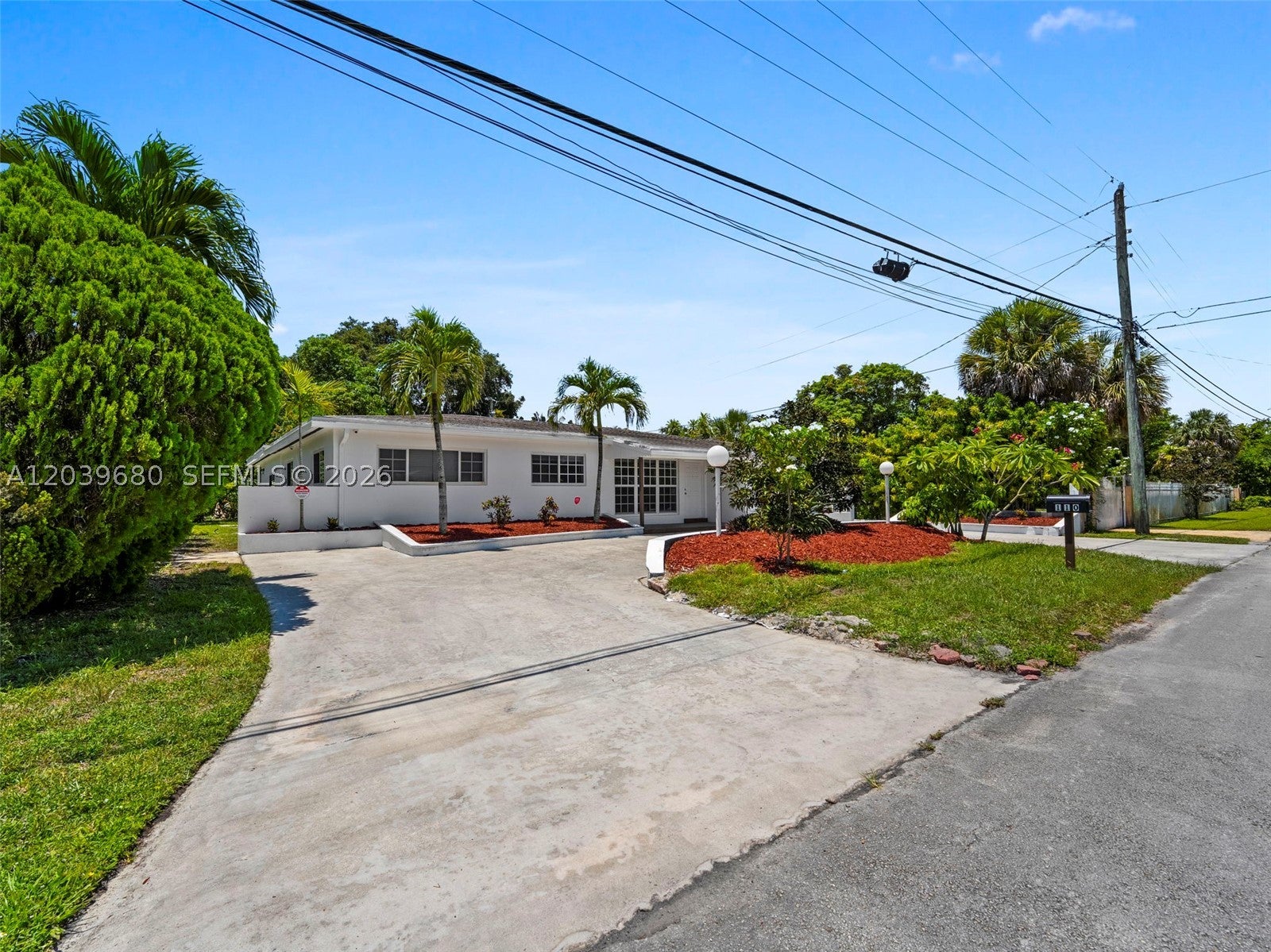 110 NE 152nd St