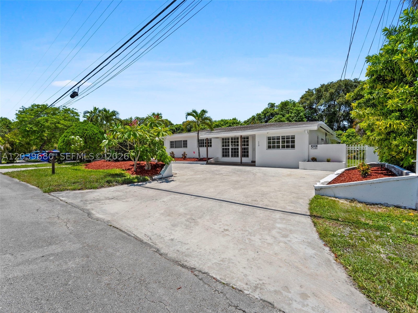 110 NE 152nd St