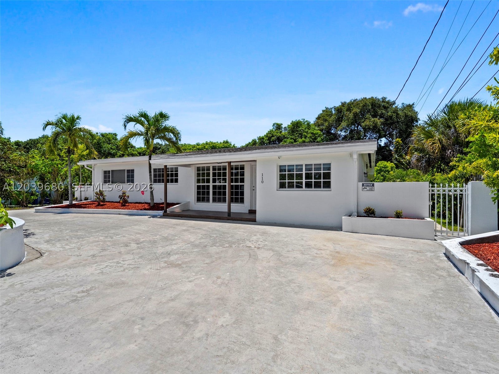 110 NE 152nd St
