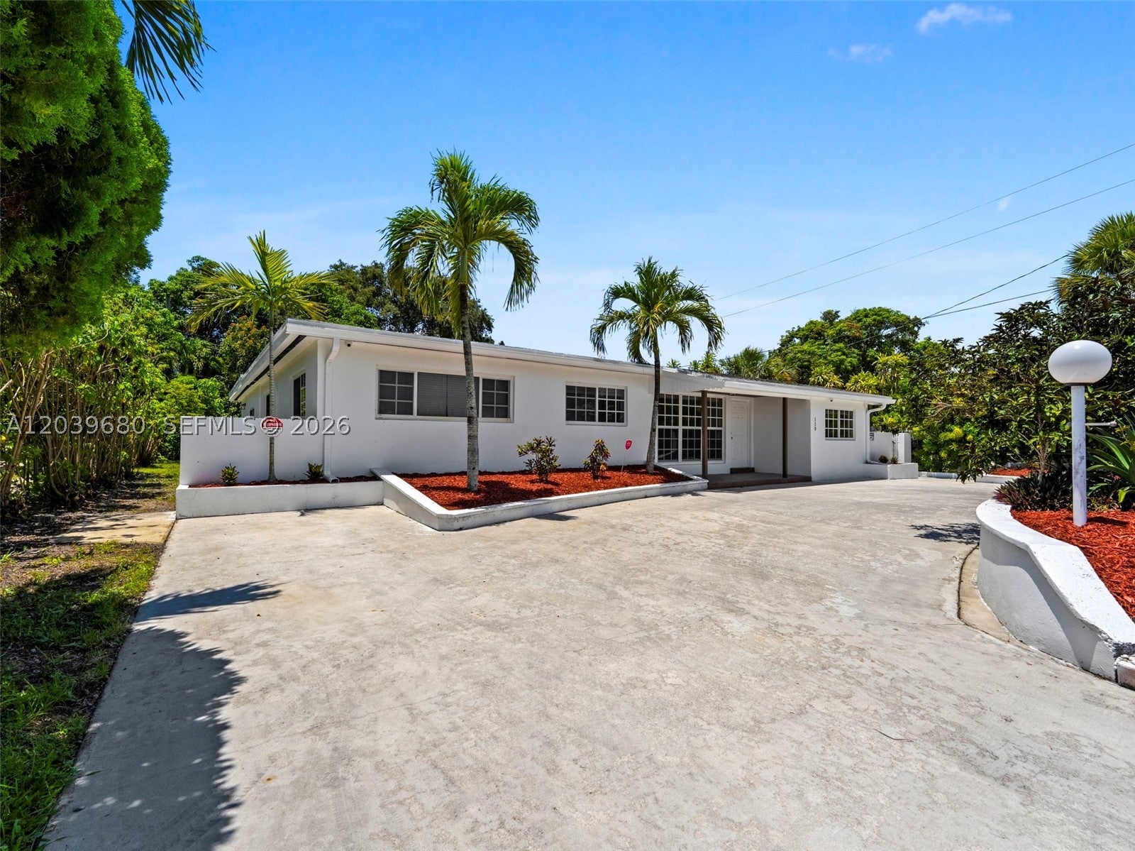 110 NE 152nd St