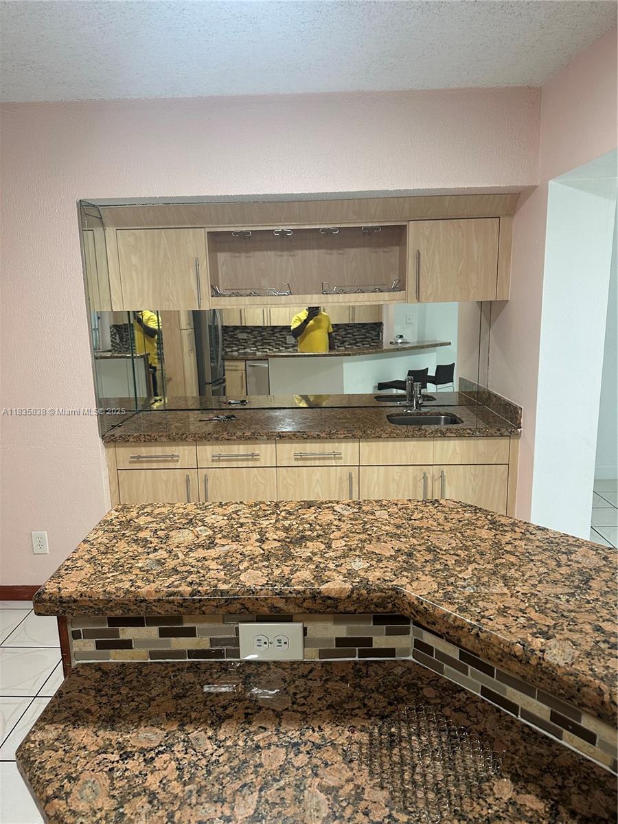 25 NW 143rd St