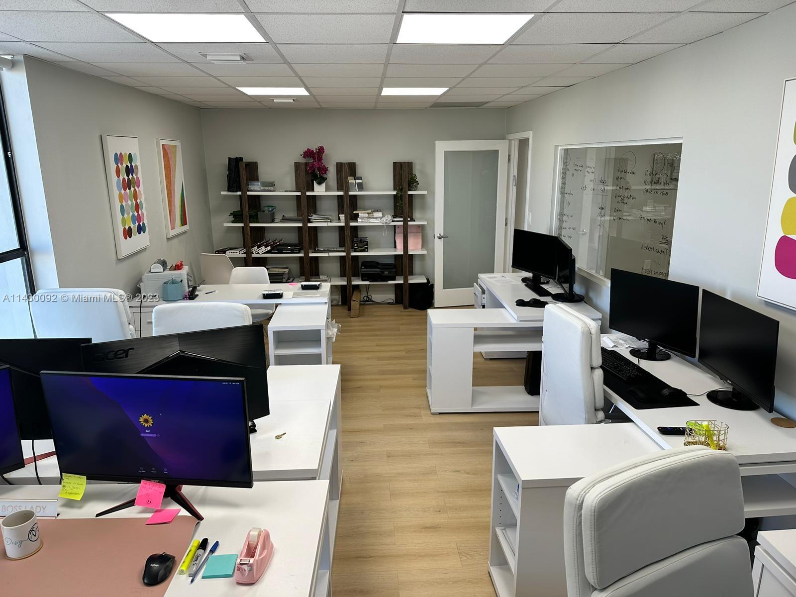 1250 E Hallandale Beach Blvd PH1