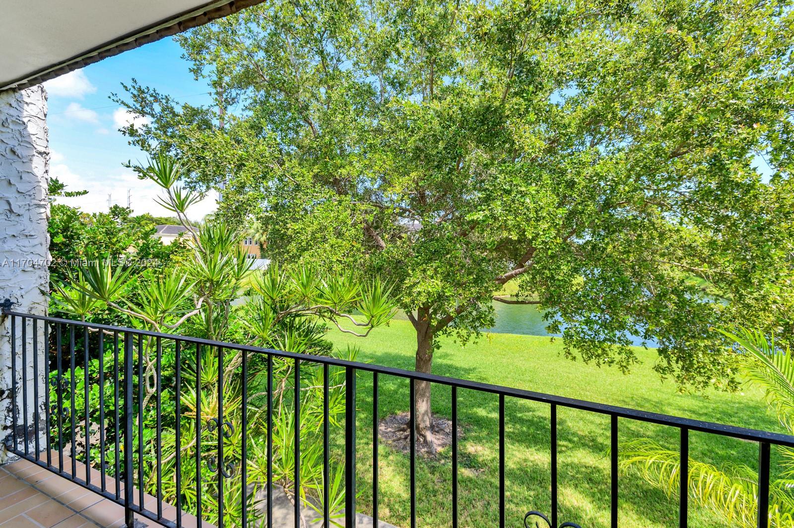 CASA GRANADA CONDO - Residential Lease