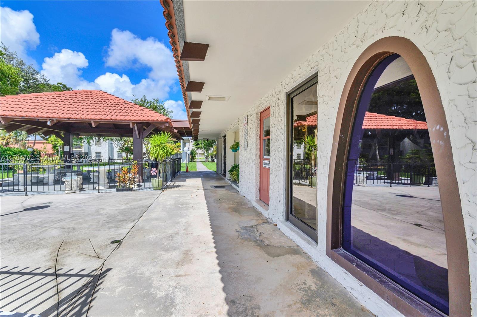 CASA GRANADA CONDO - Residential Lease