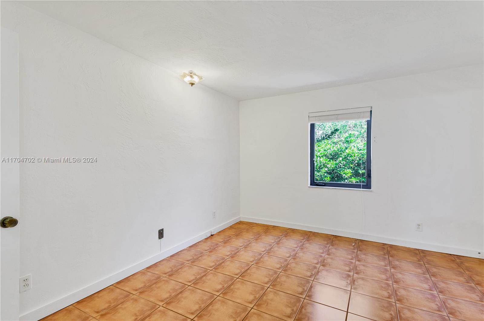 CASA GRANADA CONDO - Residential Lease