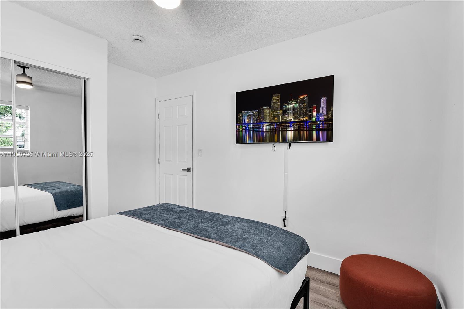 DRIFTWOOD ESTATES NO 3 - Residential Lease