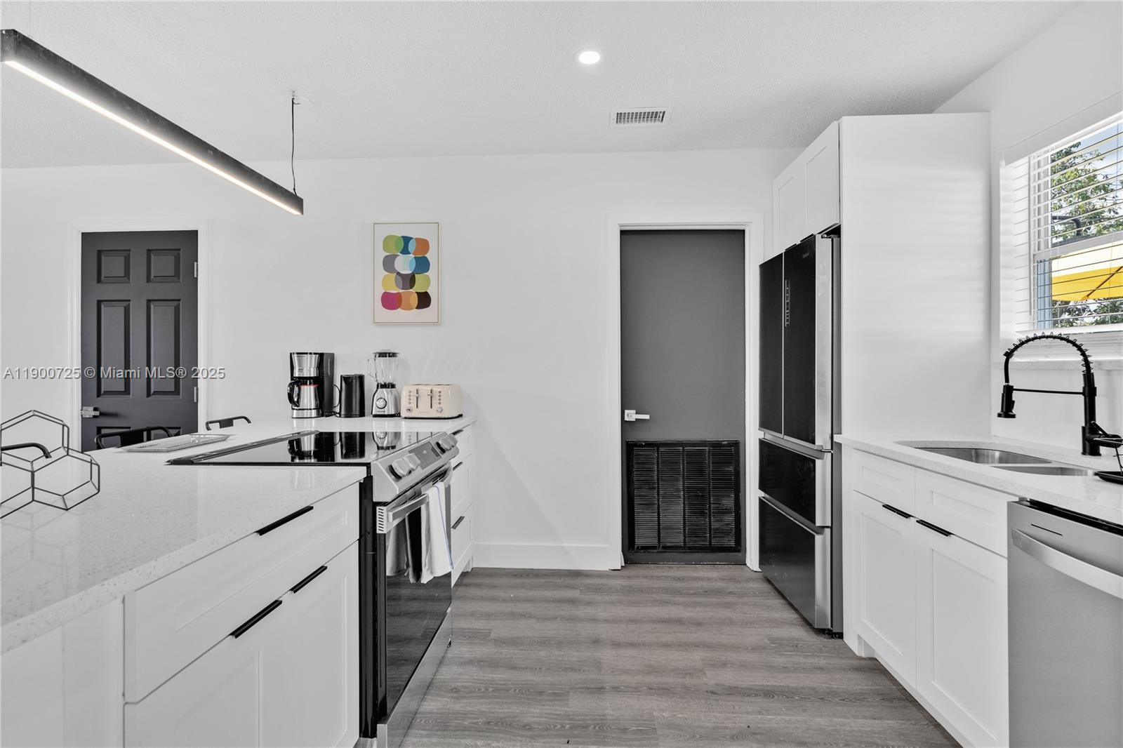 DRIFTWOOD ESTATES NO 3 - Residential Lease