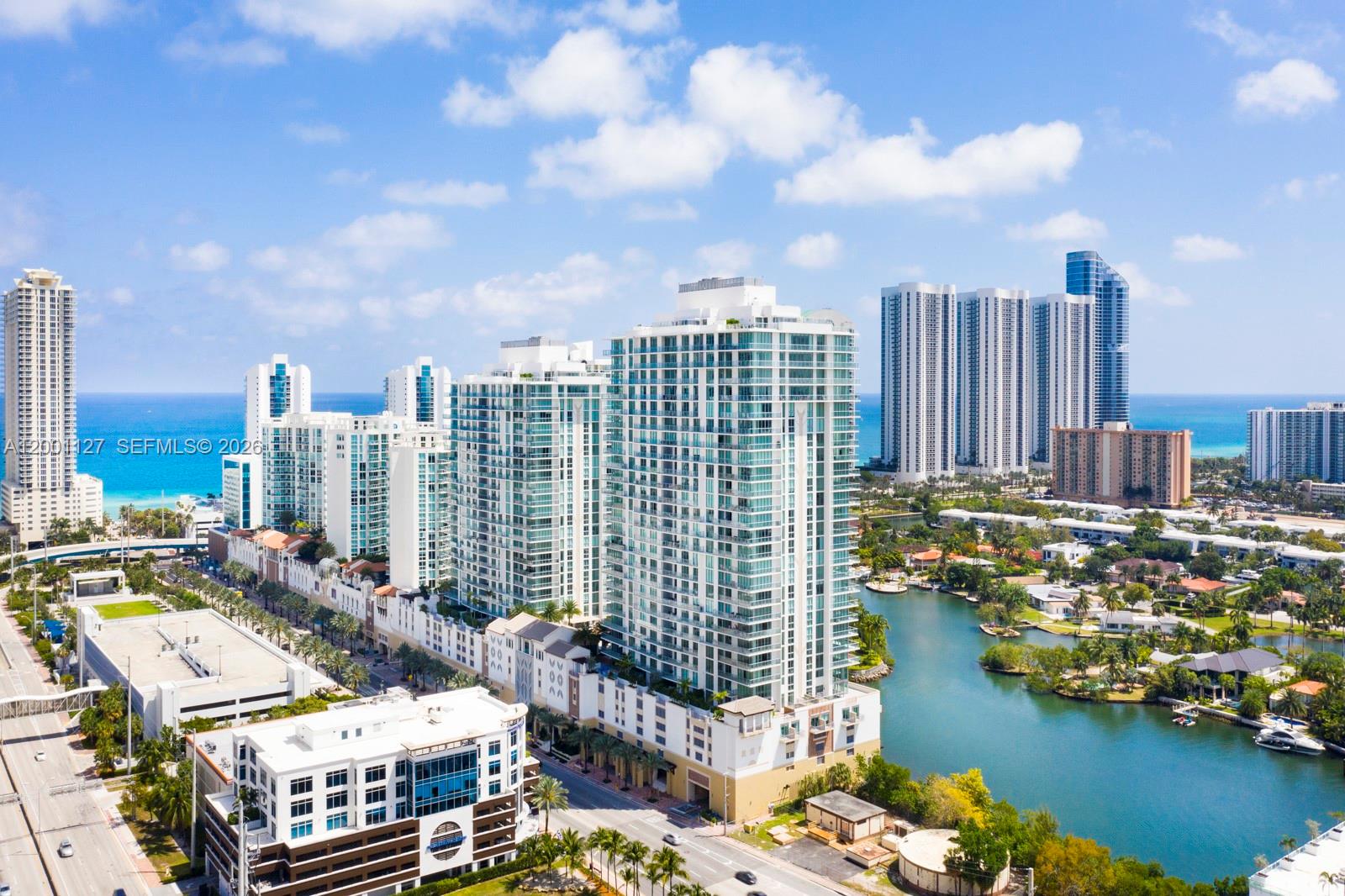 PARQUE TOWERS CONDO - Residential Lease