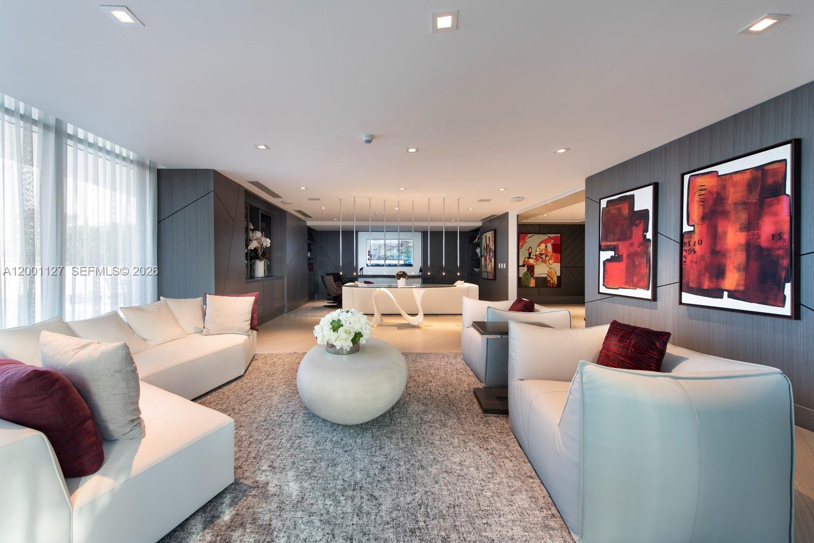 PARQUE TOWERS CONDO - Residential Lease