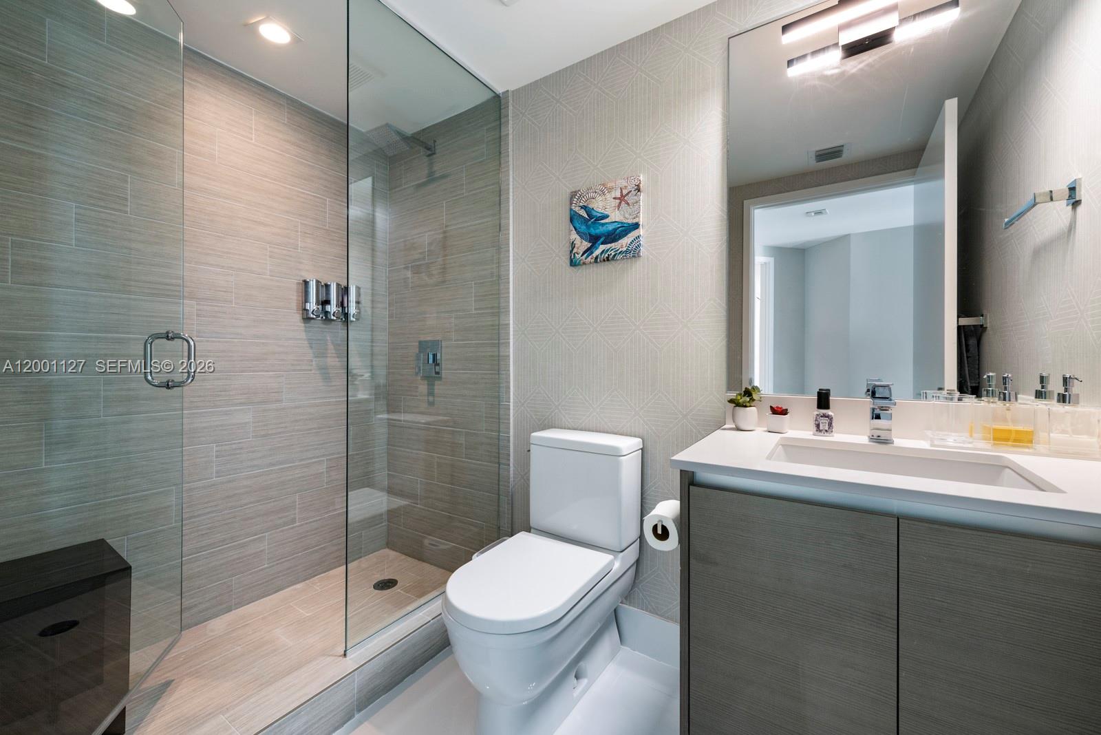 PARQUE TOWERS CONDO - Residential Lease