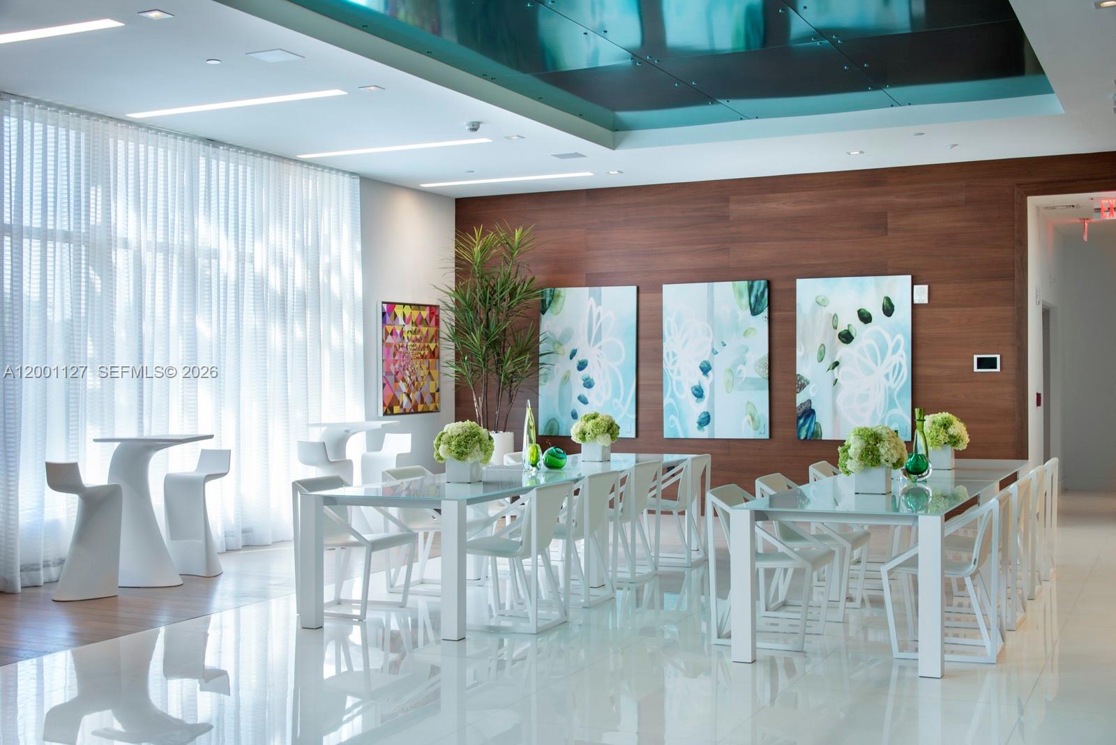 PARQUE TOWERS CONDO - Residential Lease