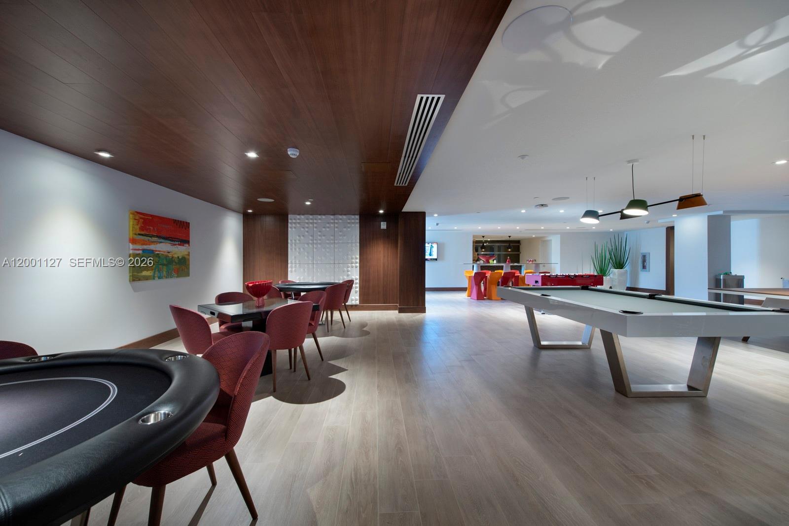 PARQUE TOWERS CONDO - Residential Lease