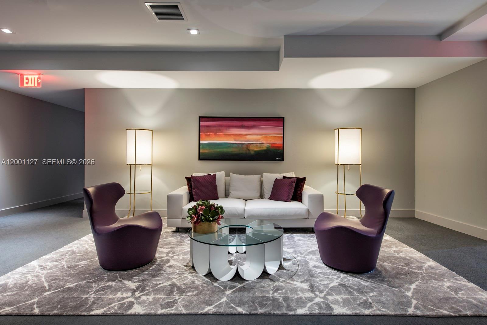 PARQUE TOWERS CONDO - Residential Lease