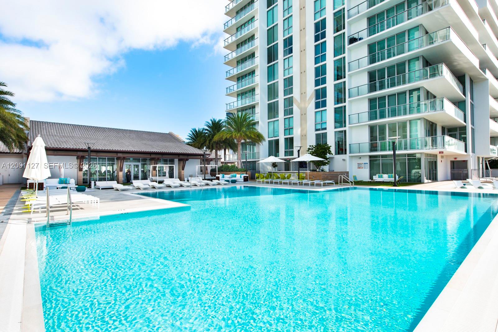 PARQUE TOWERS CONDO - Residential Lease