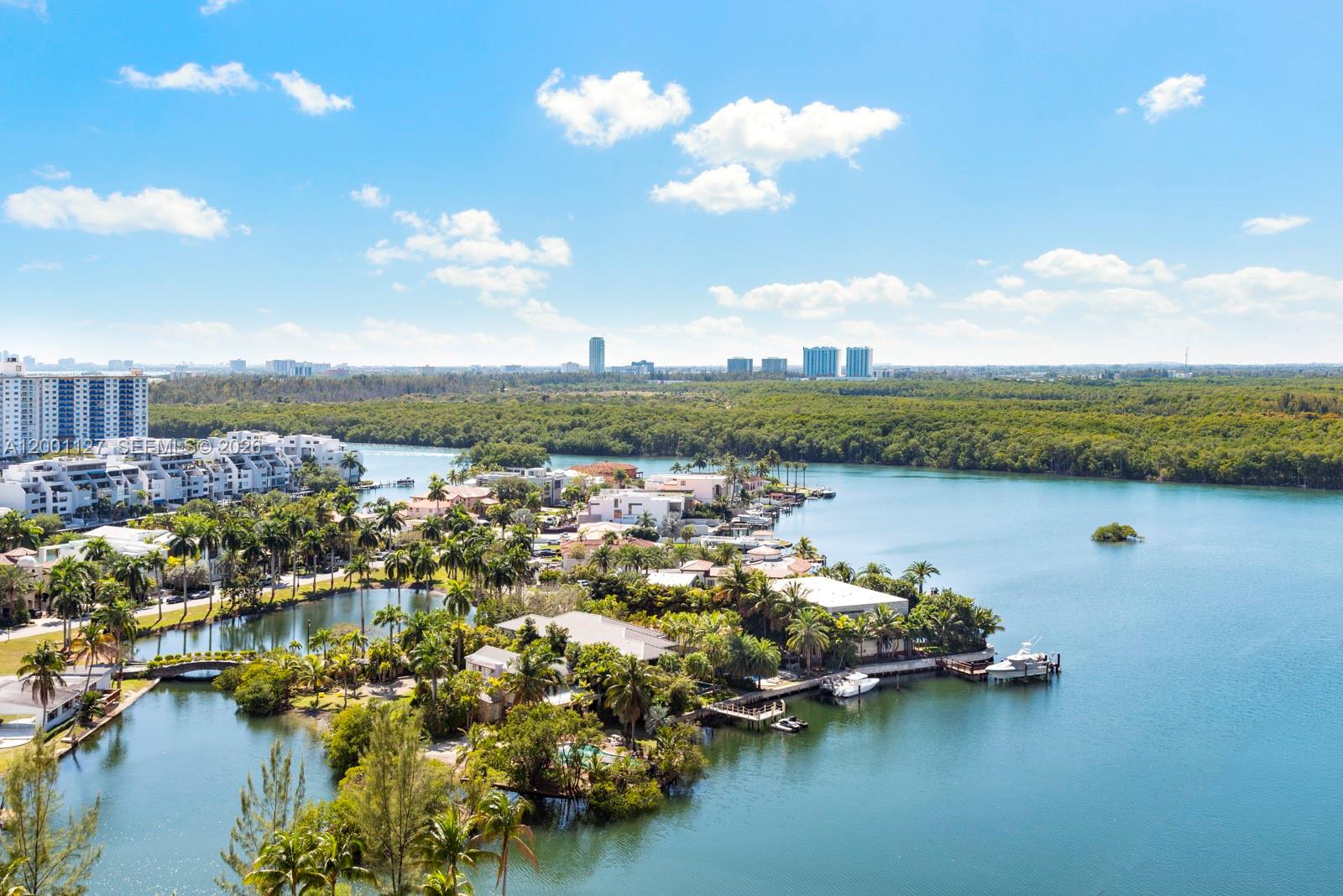 PARQUE TOWERS CONDO - Residential Lease