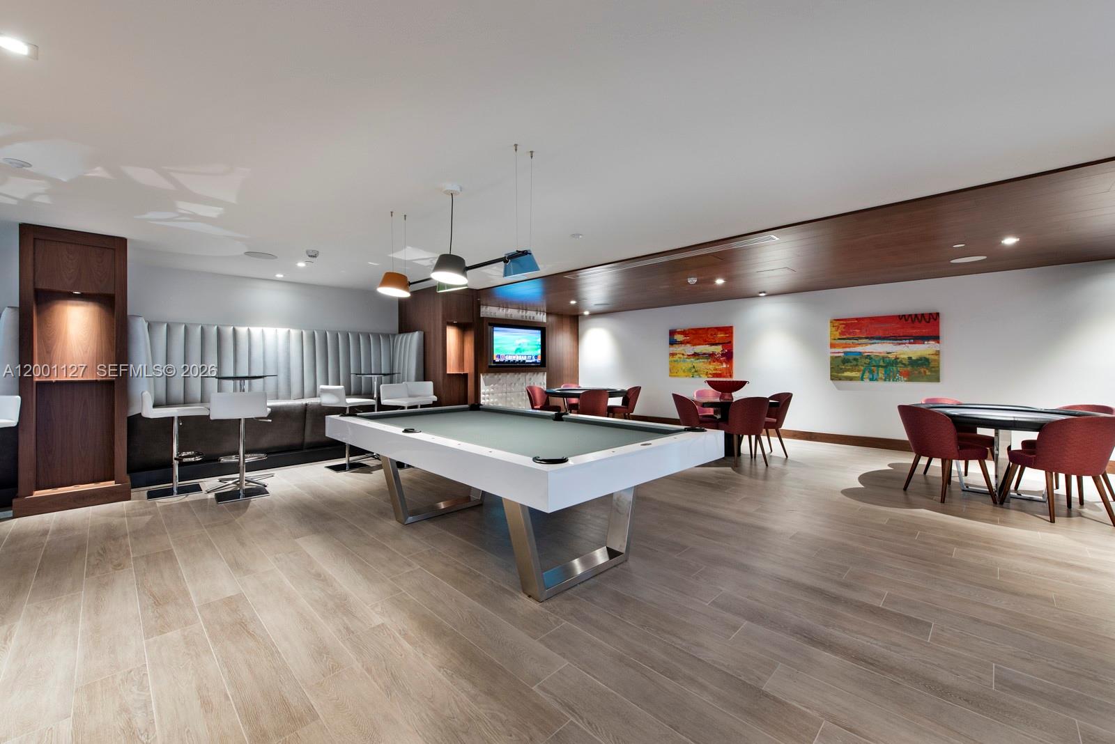 PARQUE TOWERS CONDO - Residential Lease