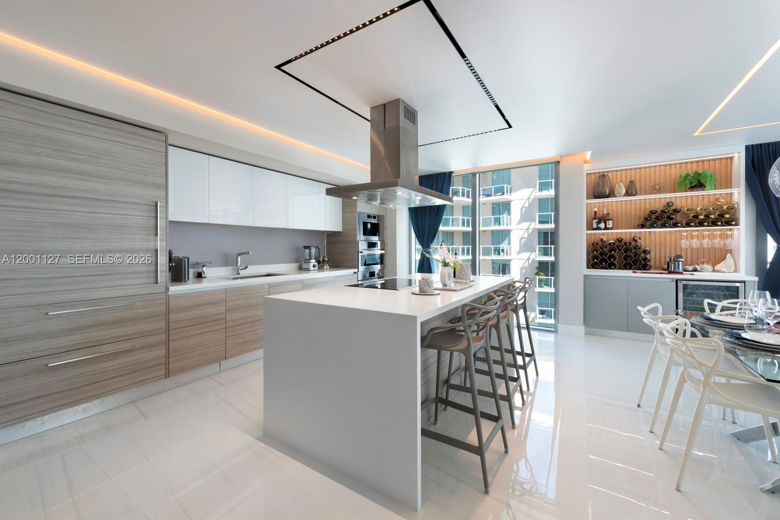 PARQUE TOWERS CONDO - Residential Lease