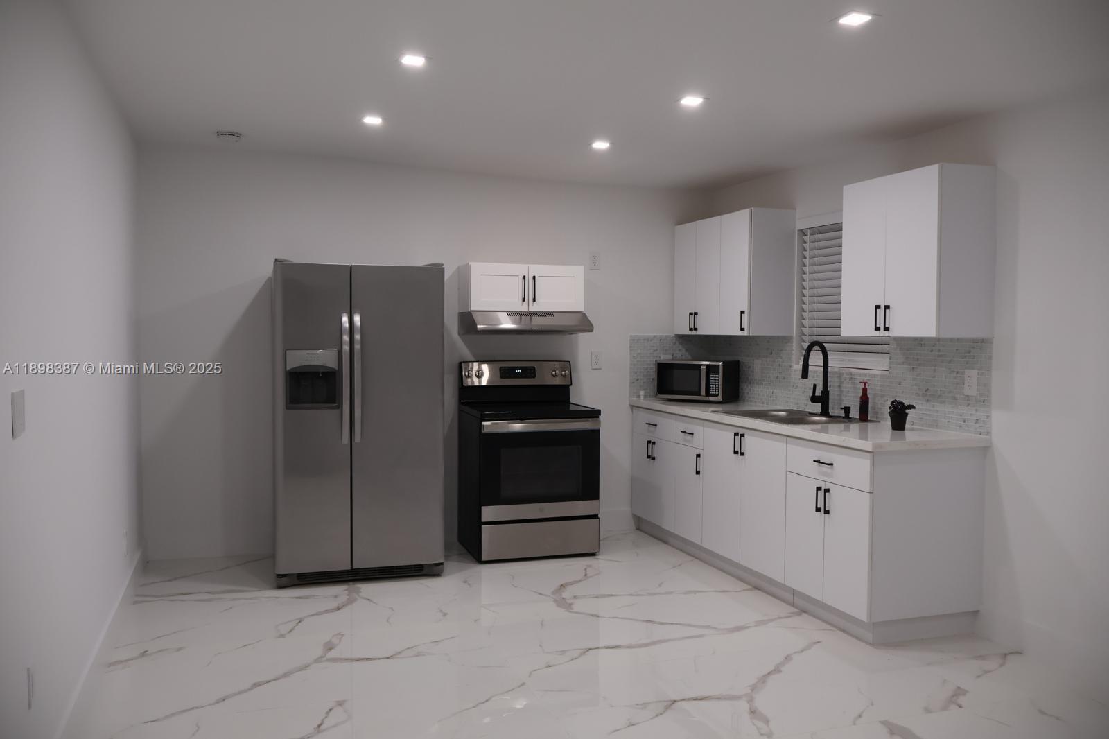 PARKWEST MANOR - Residential Lease