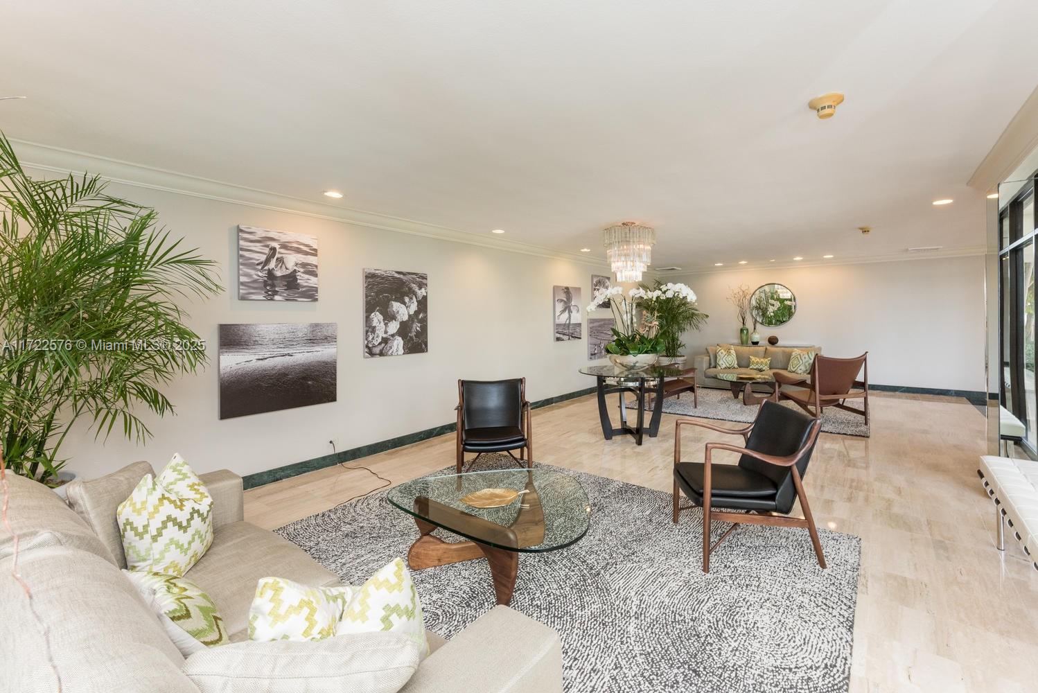 BRICKELL BAY TOWER CONDO - Residential