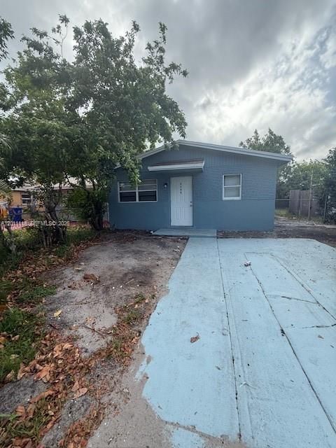 Photo of 2131 NW 26th Ave, Fort Lauderdale, FL 33172 (MLS # A12011118)