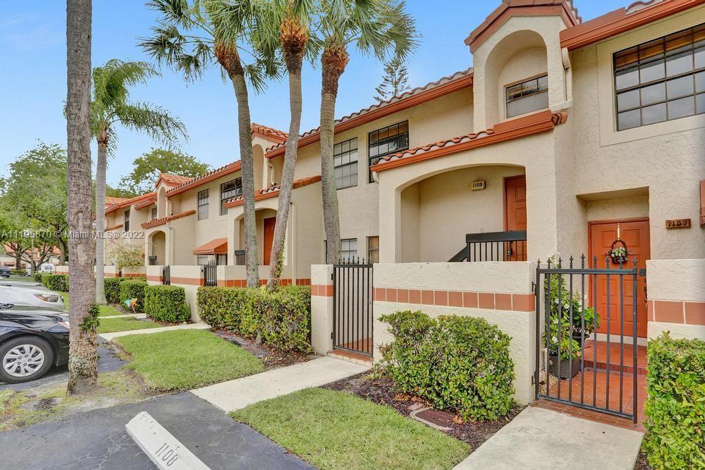 This 2nd floor unit is the the largest condo in Independence Bay with the best floor plan & in the best location as well. It features 2 bedrooms/2 baths plus a large den/office, vaulted ceilings, a large walk-in closet, a screened-in patio & the best sunset in the entire complex. It also features a completely updated kitchen with granite countertops, newer stainless appliances, and full-size washer/dryer. Independence Bay is a 24 hour guard-gated community with 5 heated pools, 6 tennis courts, an incredible fitness center & it's in close proximity to the Sawgrass Expressway, Floridas Turnpike & I-95.