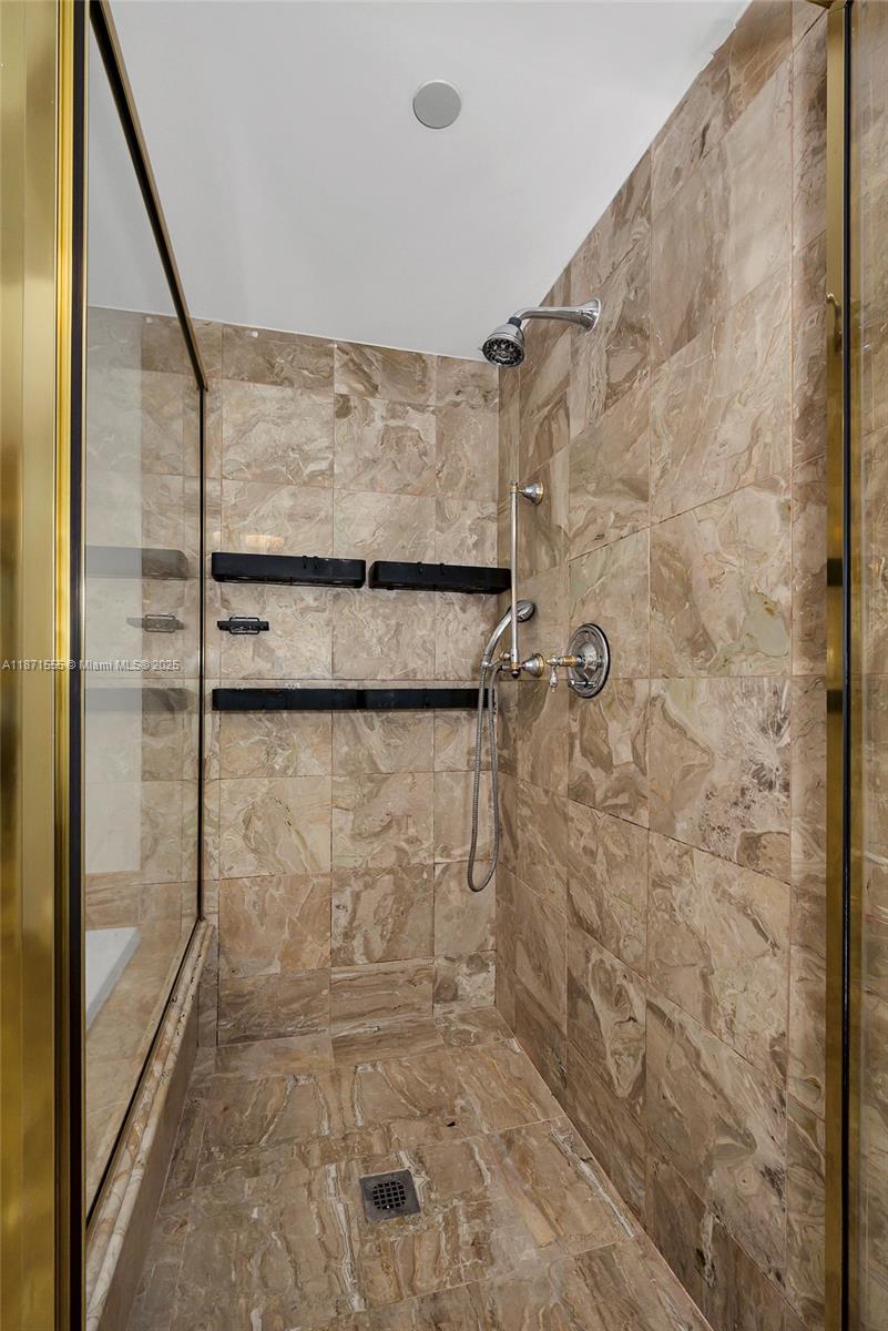 SOLIMAR CONDO - Residential