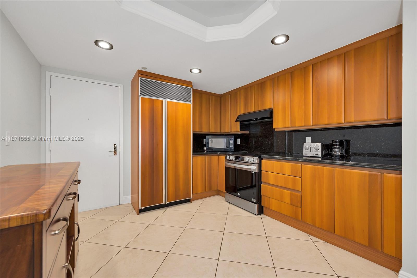 SOLIMAR CONDO - Residential