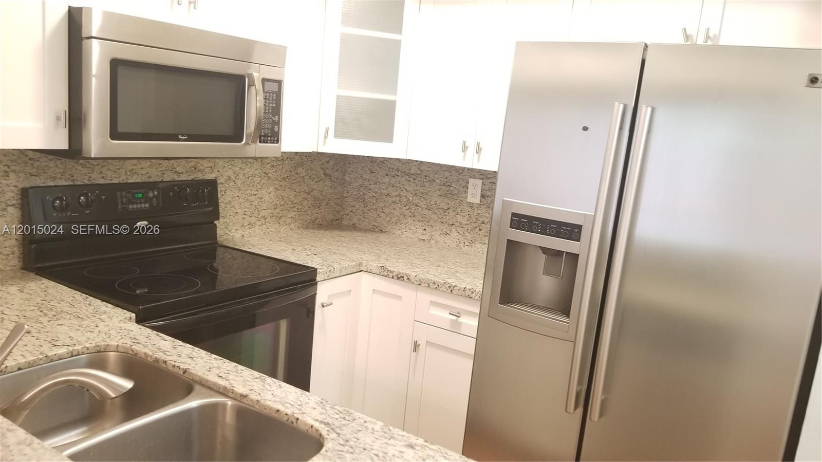 KENLAND WALK CONDO II - Residential Lease