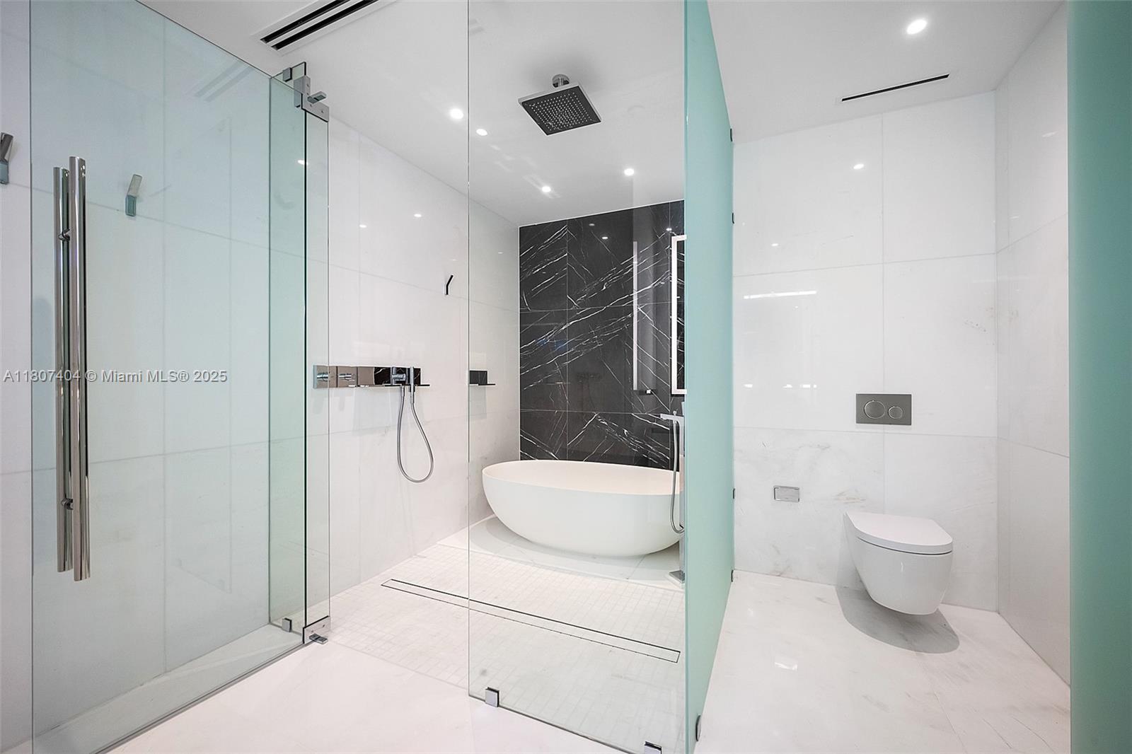 ASTON MARTIN RESIDENCES - Residential Lease