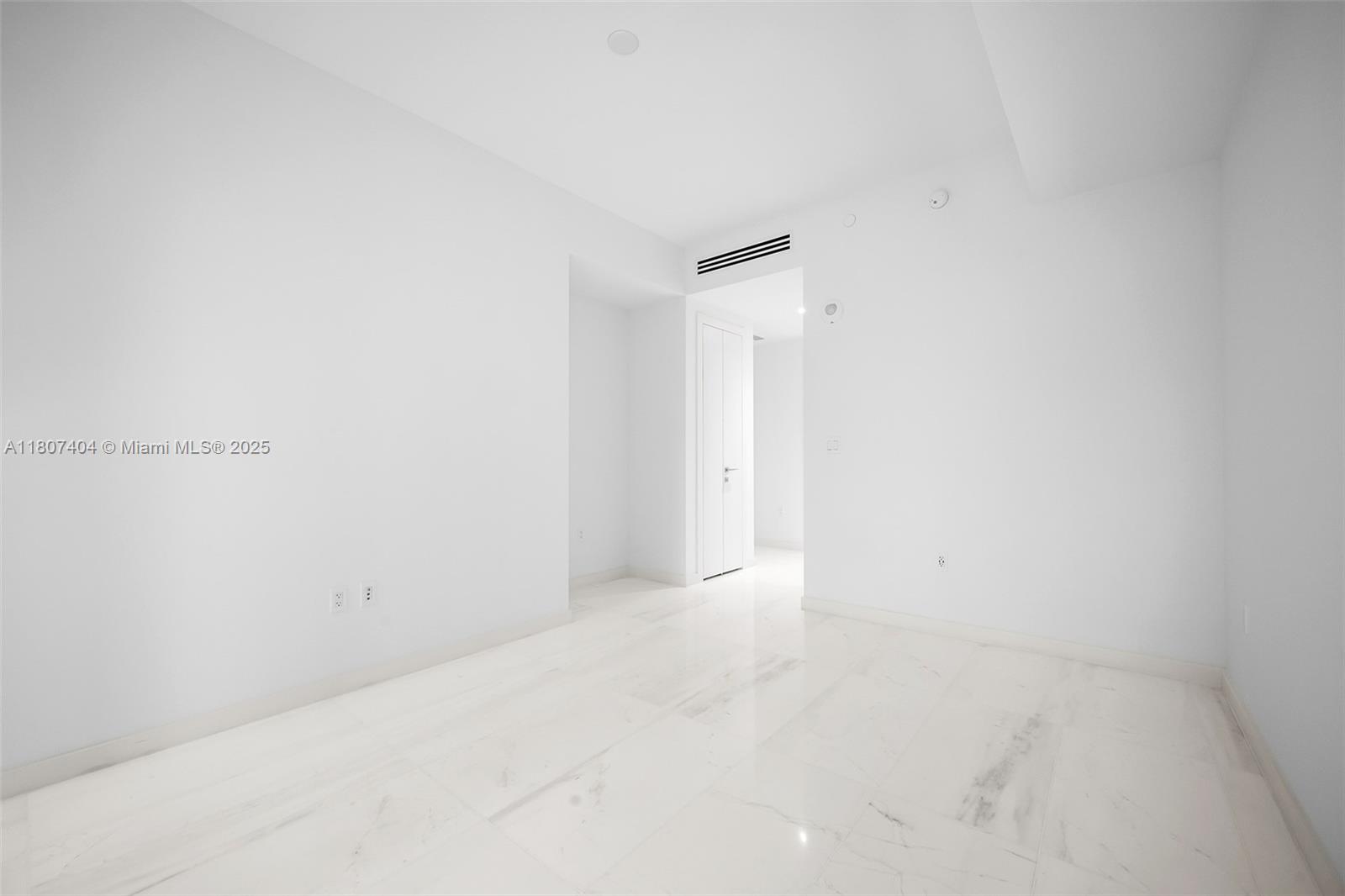 ASTON MARTIN RESIDENCES - Residential Lease