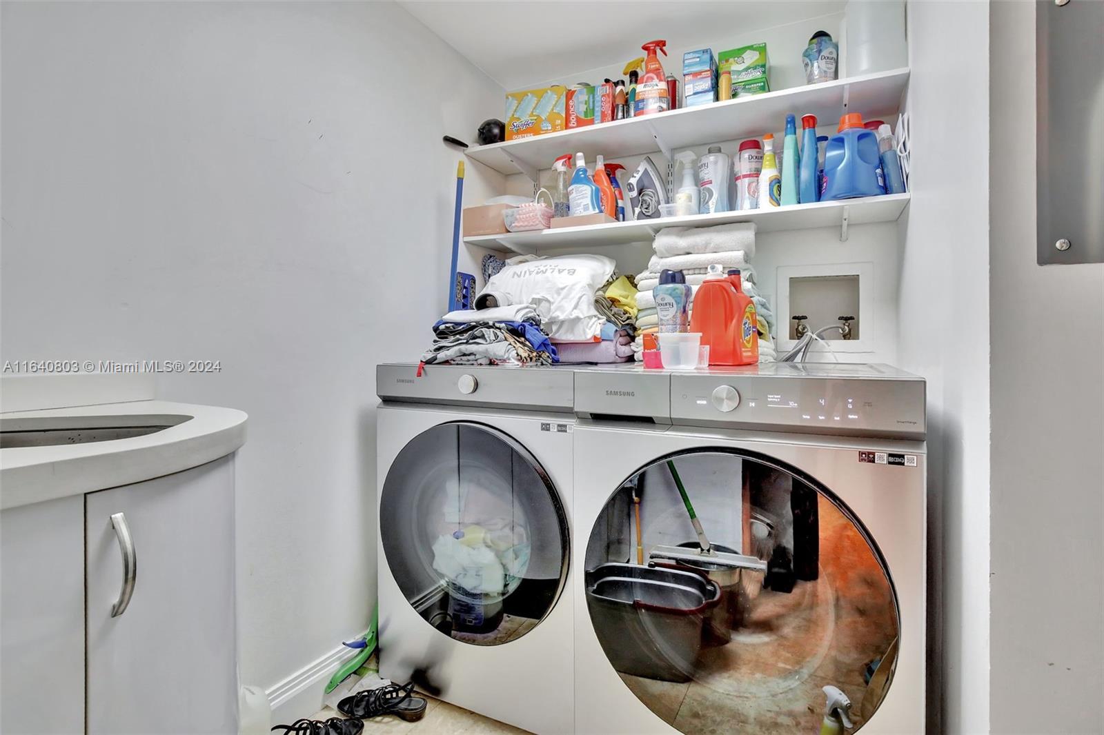 TURNBERRY ISLE SOUTH COND - Residential