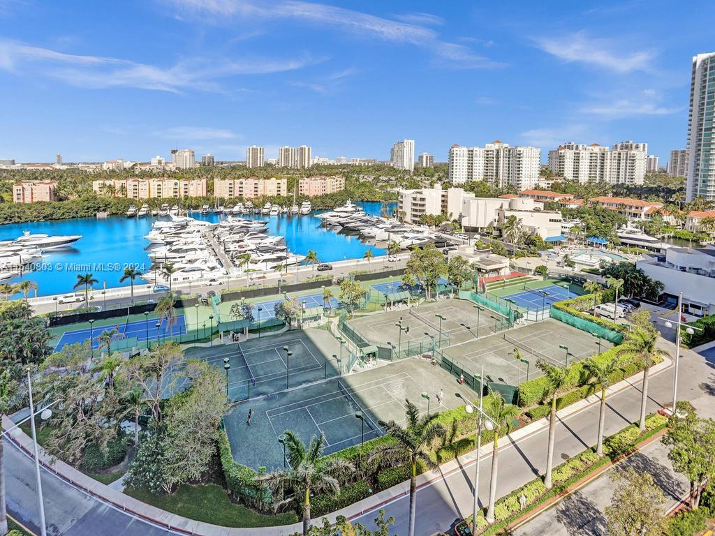 TURNBERRY ISLE SOUTH COND - Residential