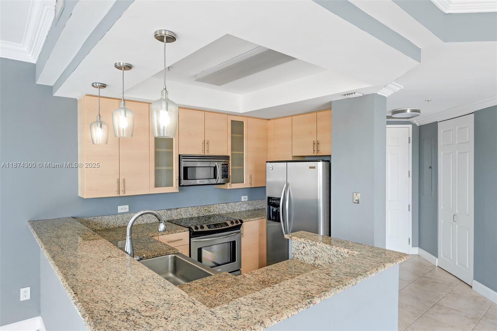 WILTON STATION RES CONDO - Residential