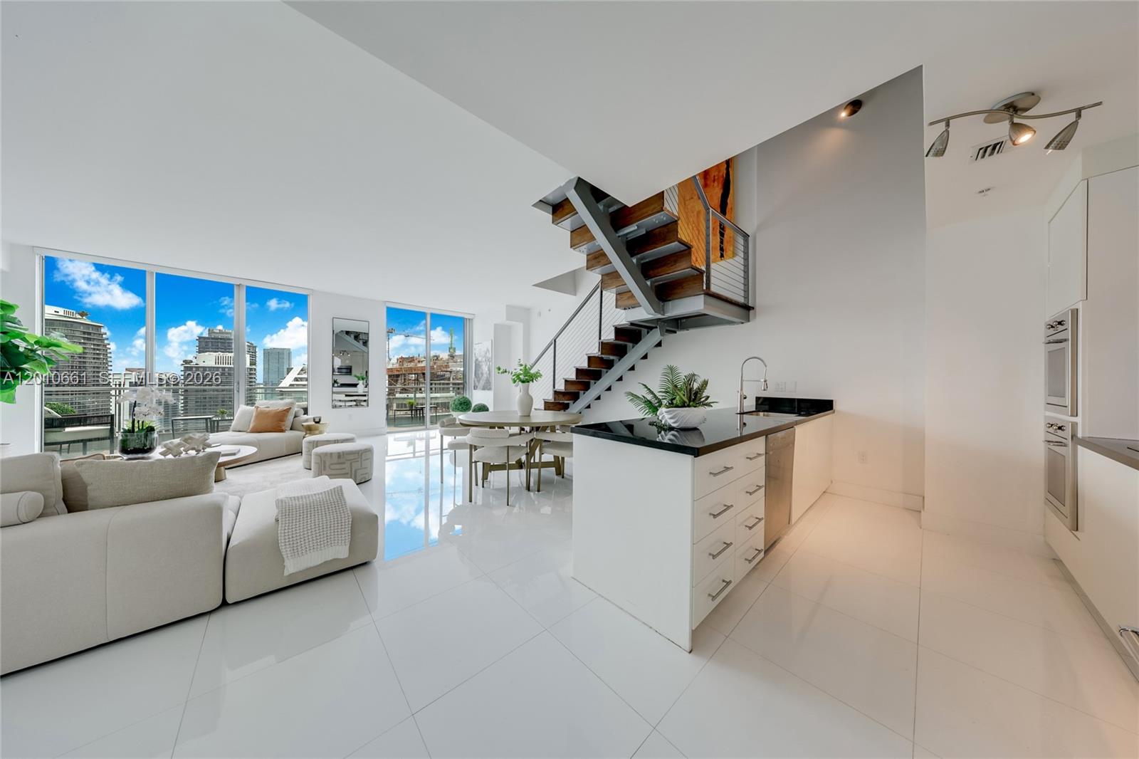92 SW 3rd St 5202