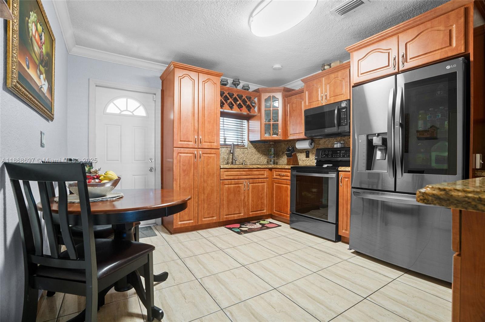 ROBINS VILLAS - Residential