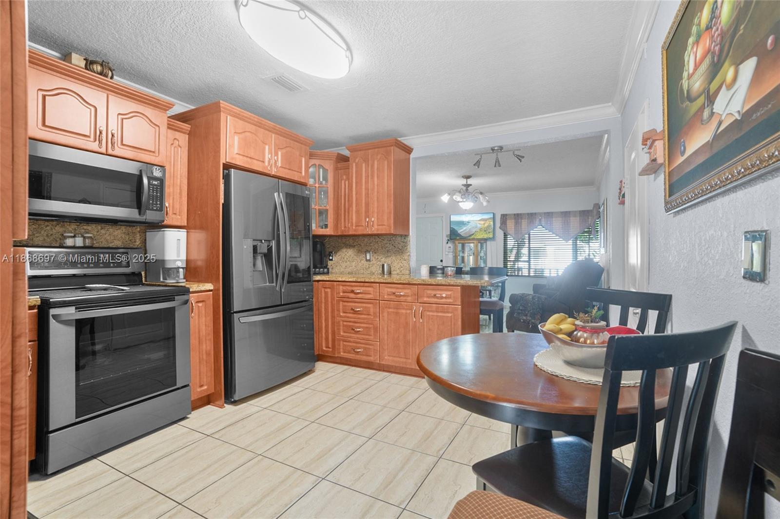 ROBINS VILLAS - Residential