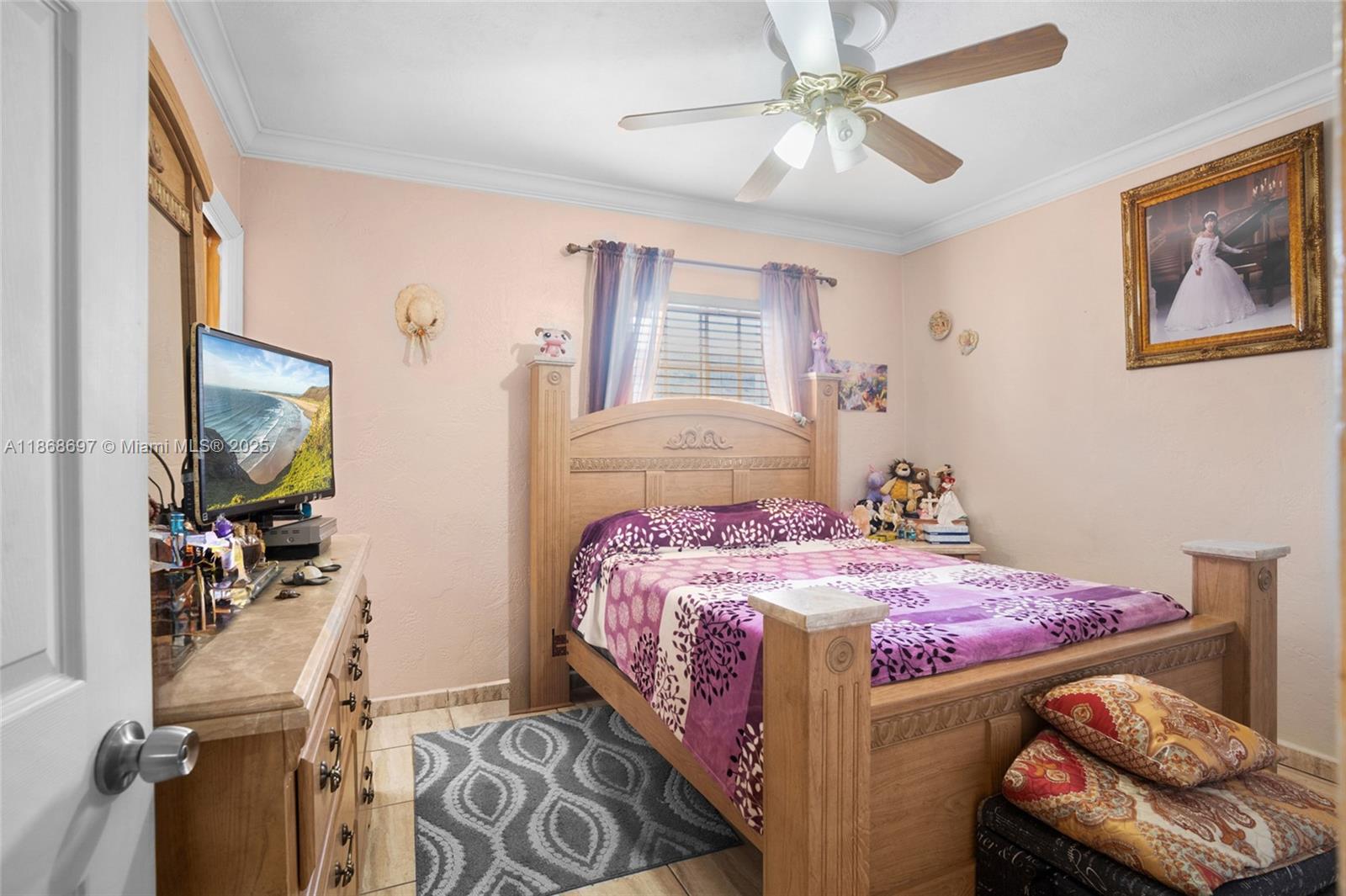 ROBINS VILLAS - Residential