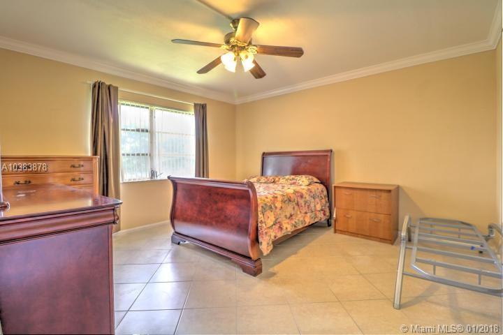 SANDALFOOT SOUTH TWO COND - Residential