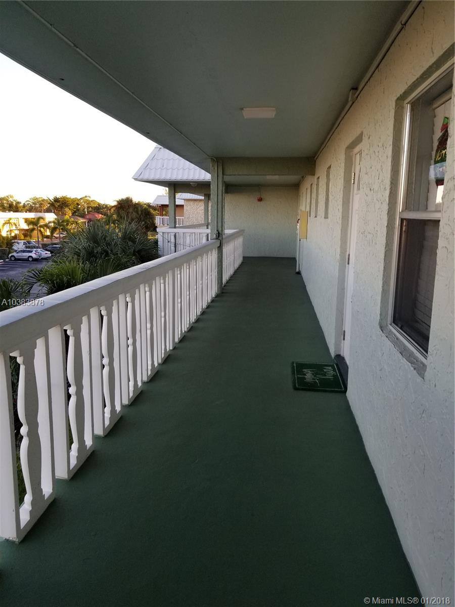 SANDALFOOT SOUTH TWO COND - Residential