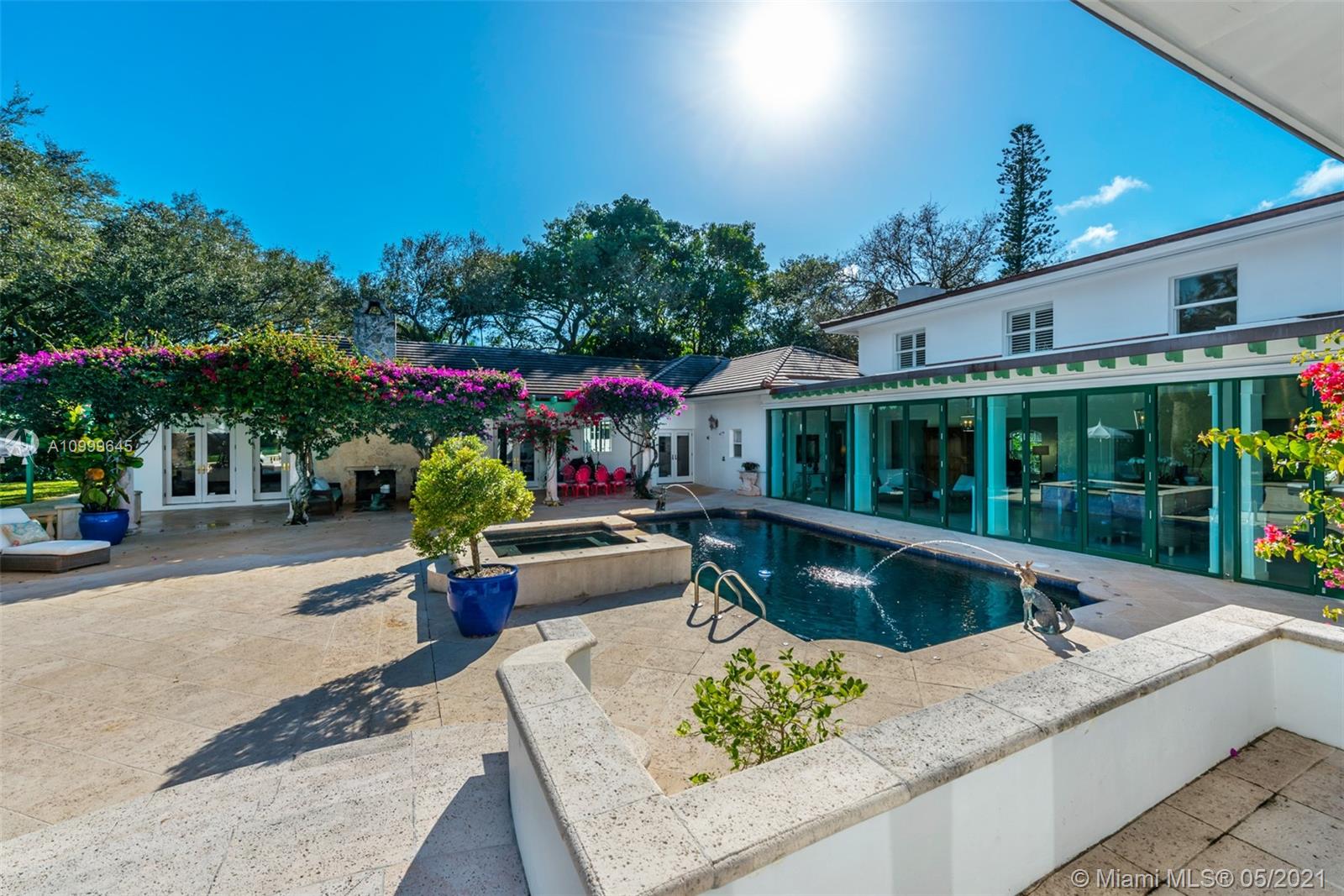 SNAPPER CREEK LAKES SUB - Residential