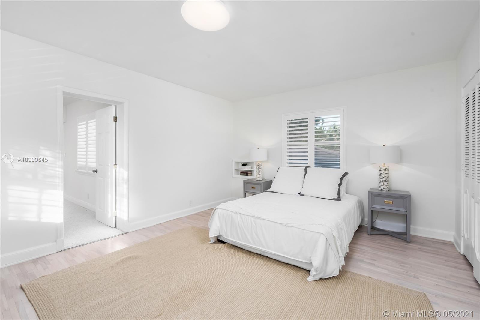 SNAPPER CREEK LAKES SUB - Residential